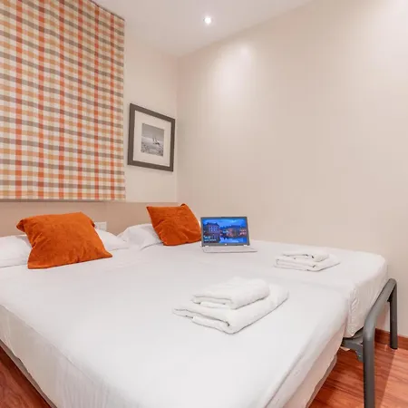 Serennia Cest Arc De Triomf Appartement *