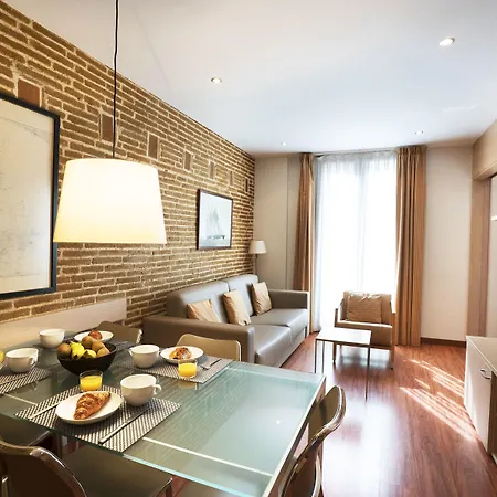 Serennia Cest Arc De Triomf *