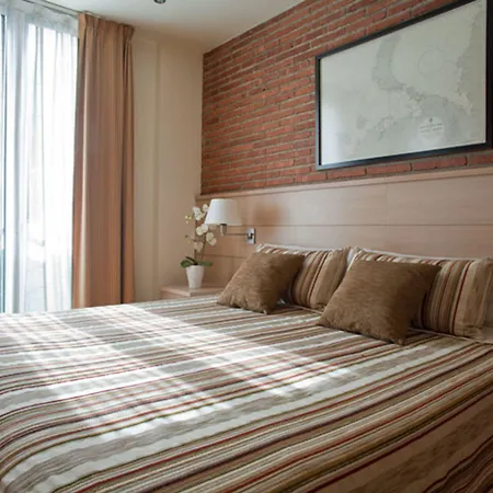 شقة Serennia Cest Arc De Triomf