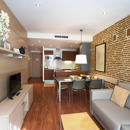 Serennia Cest Arc De Triomf