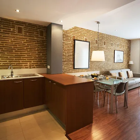 Serennia Cest Arc De Triomf *