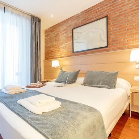 Serennia Cest Arc De Triomf * برشلونة