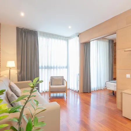 Serennia Cest Arc De Triomf *