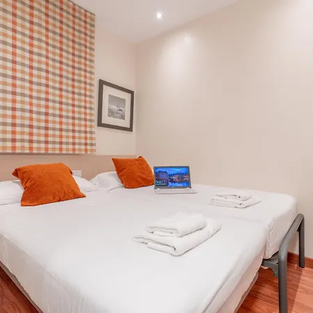 Serennia Cest Arc De Triomf * برشلونة