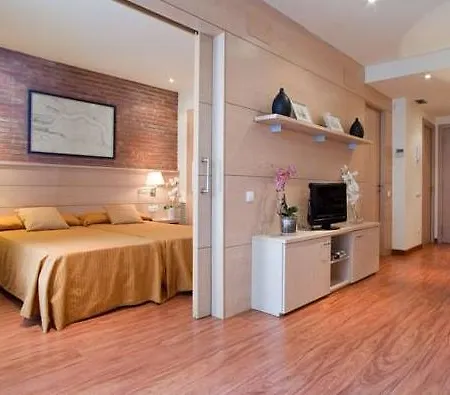 Serennia Cest Arc De Triomf Appartement *