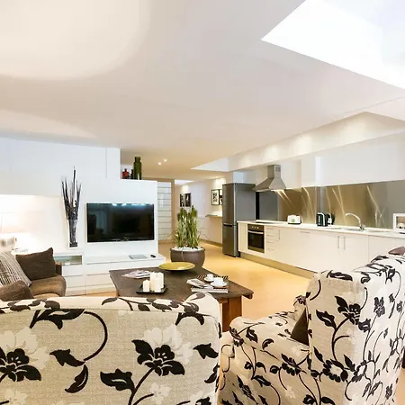 Serennia Cest Arc De Triomf Appartement