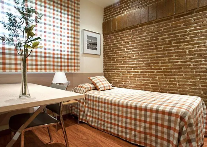 Serennia Cest Arc De Triomf Appartement *