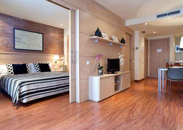 Serennia Cest Arc De Triomf Appartement