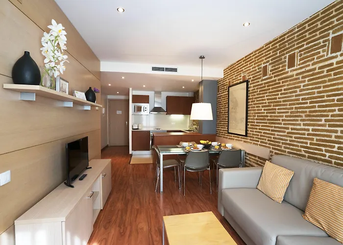 Serennia Cest Arc De Triomf