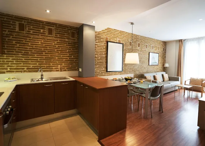 Serennia Cest Arc De Triomf *