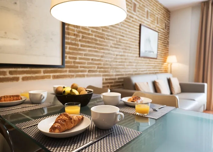 Serennia Cest Arc De Triomf * Barcelone