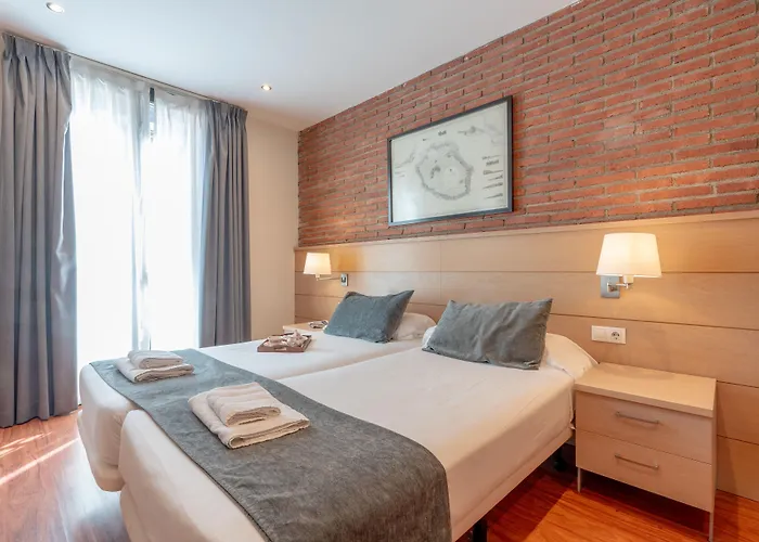 Serennia Cest Arc De Triomf *