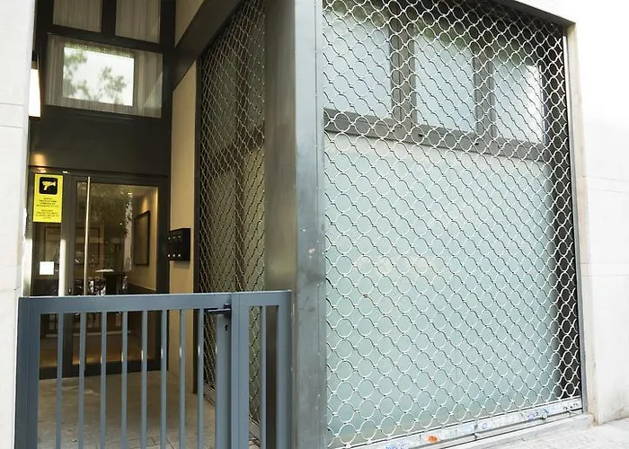 Serennia Cest Arc De Triomf *