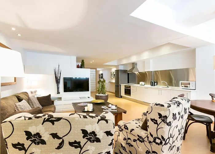 Serennia Cest Arc De Triomf Appartement