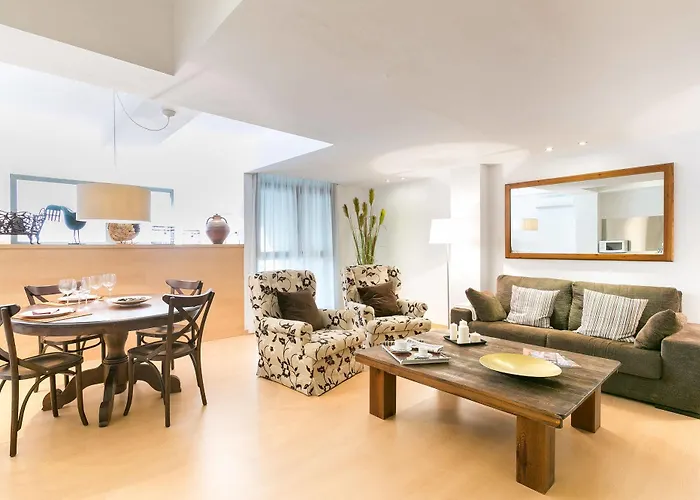 Serennia Cest Arc De Triomf *