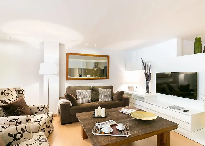 Serennia Cest Arc De Triomf *